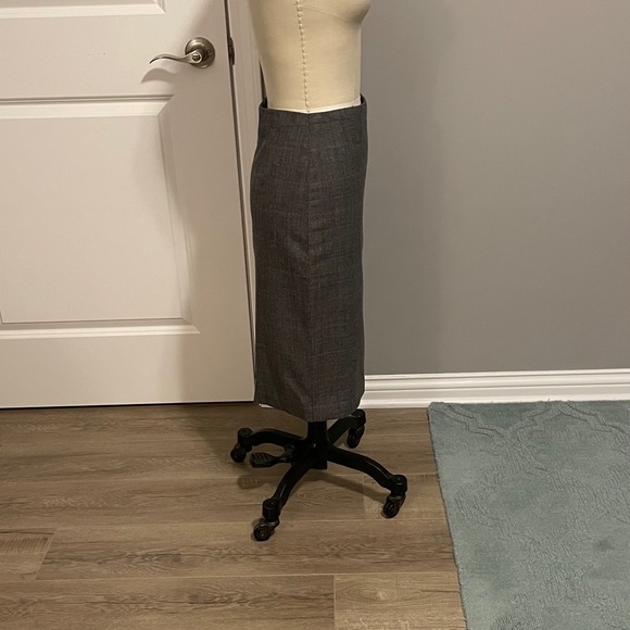 🍁4 for$25🍁Banana Republic Gray Plaid Wool Skirt - Picture 3 of 8